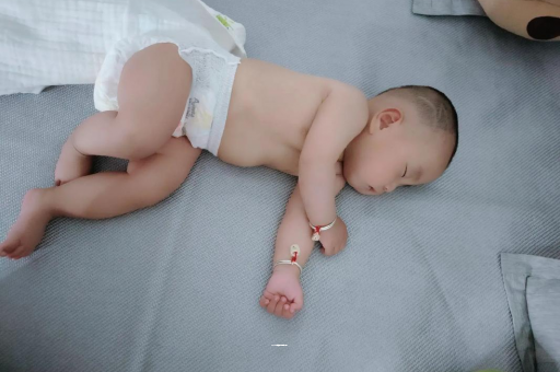 日土怀孕多久肚子会胀气